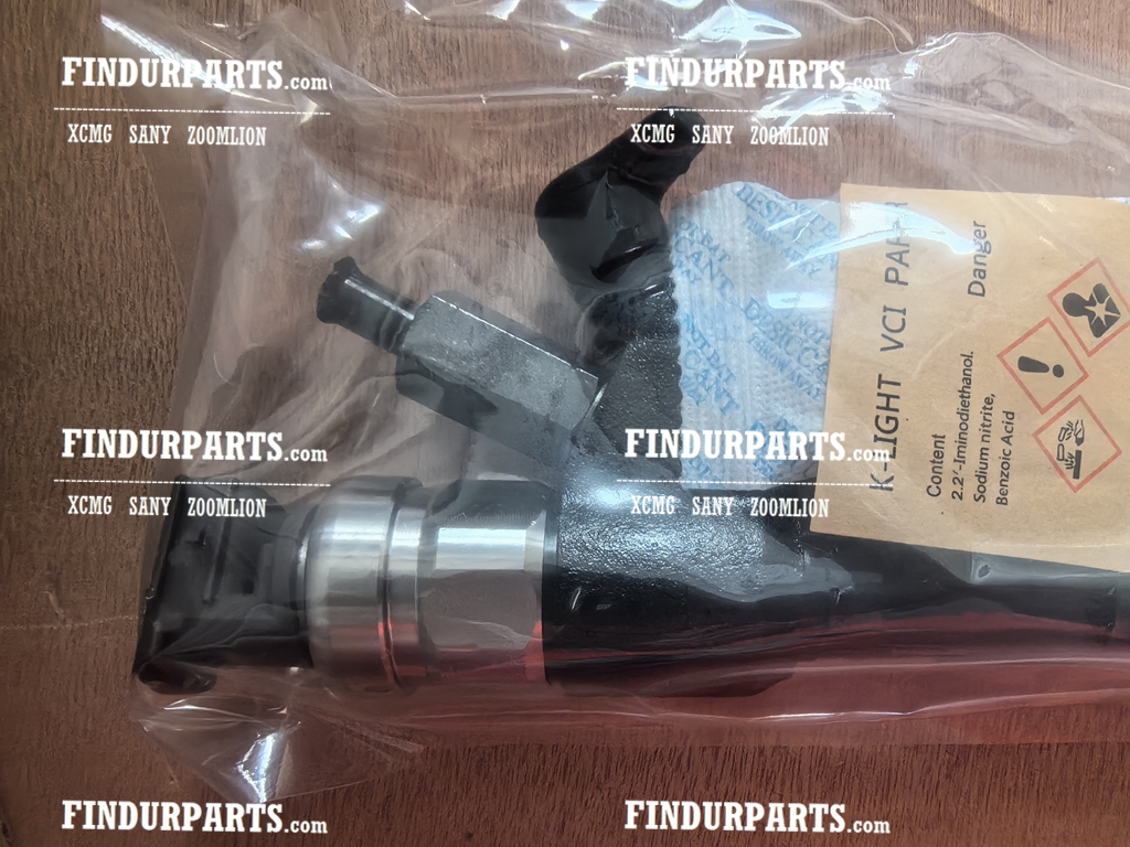 D28-001-801+C INJECTOR NOZZLE DENSO 6791 for SHANGCHAI SC8DK280Q3 EURO III XCMG crane parts