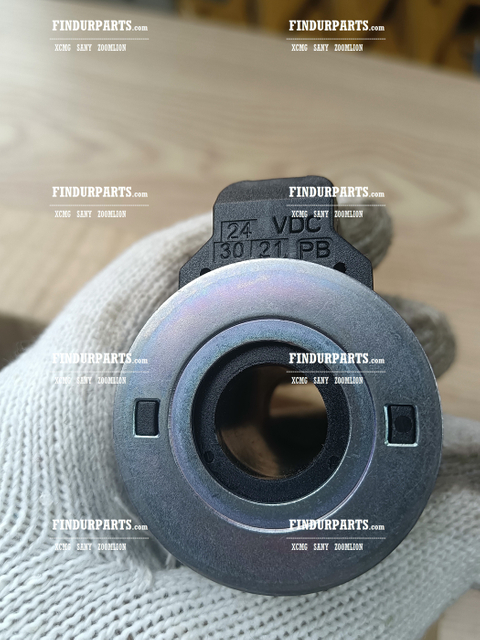 Magnetic Solenoid 4303724 for XCMG Excavator Parts XE215D XE215C XE215G