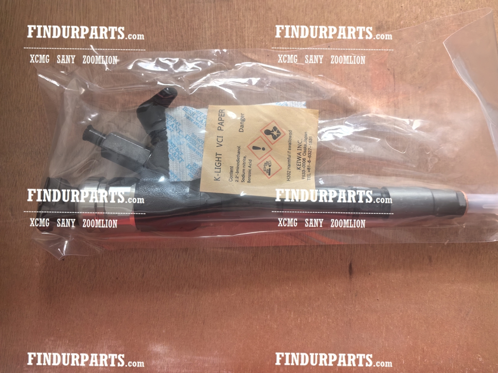 D28-001-801+C INJECTOR NOZZLE DENSO 6791 for SHANGCHAI SC8DK280Q3 EURO III XCMG crane parts