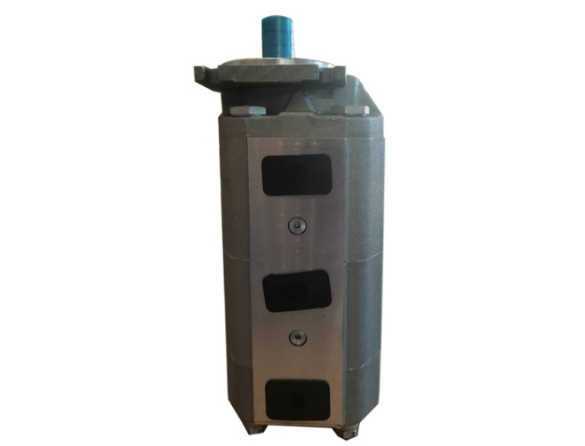 Hydraulic Pump 803000069 860317380 CB-KPL-63/50/32-B1F1P1 for XCMG Mobile Crane Parts